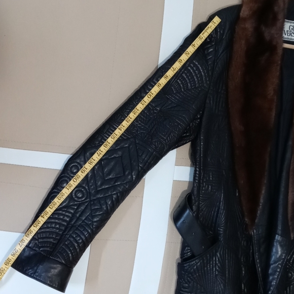 Gianni Versace - Picture 8 of 9